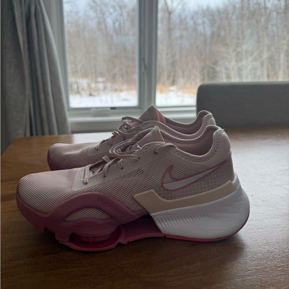 Nike Women's Pink and White Athletic Shoes